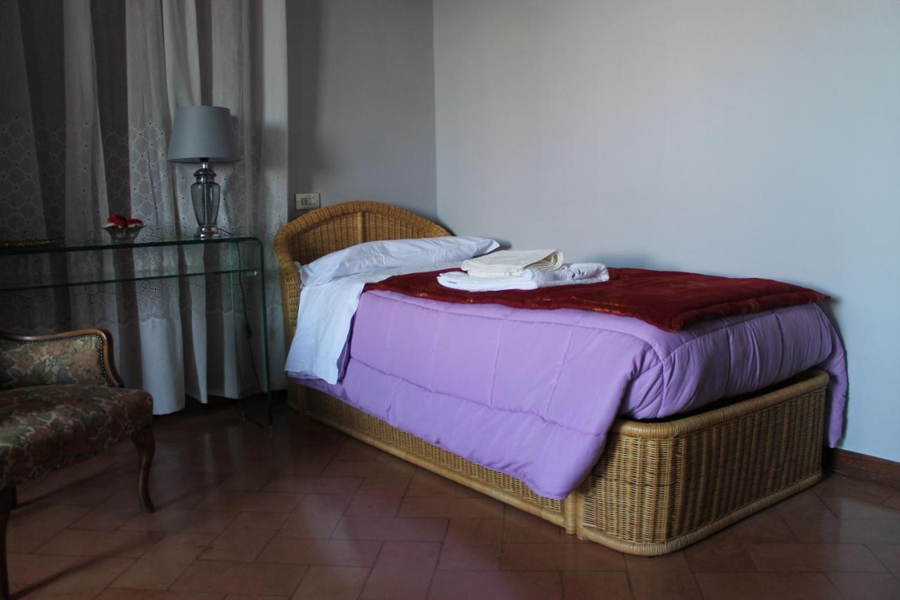 Villa Casa Arezzola à Spolète Extérieur photo