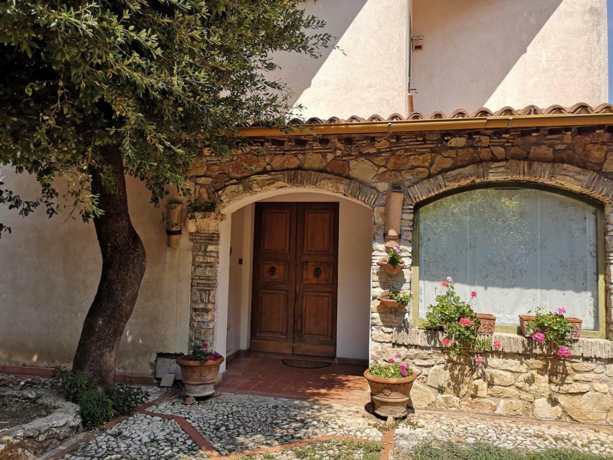 Villa Casa Arezzola à Spolète Extérieur photo